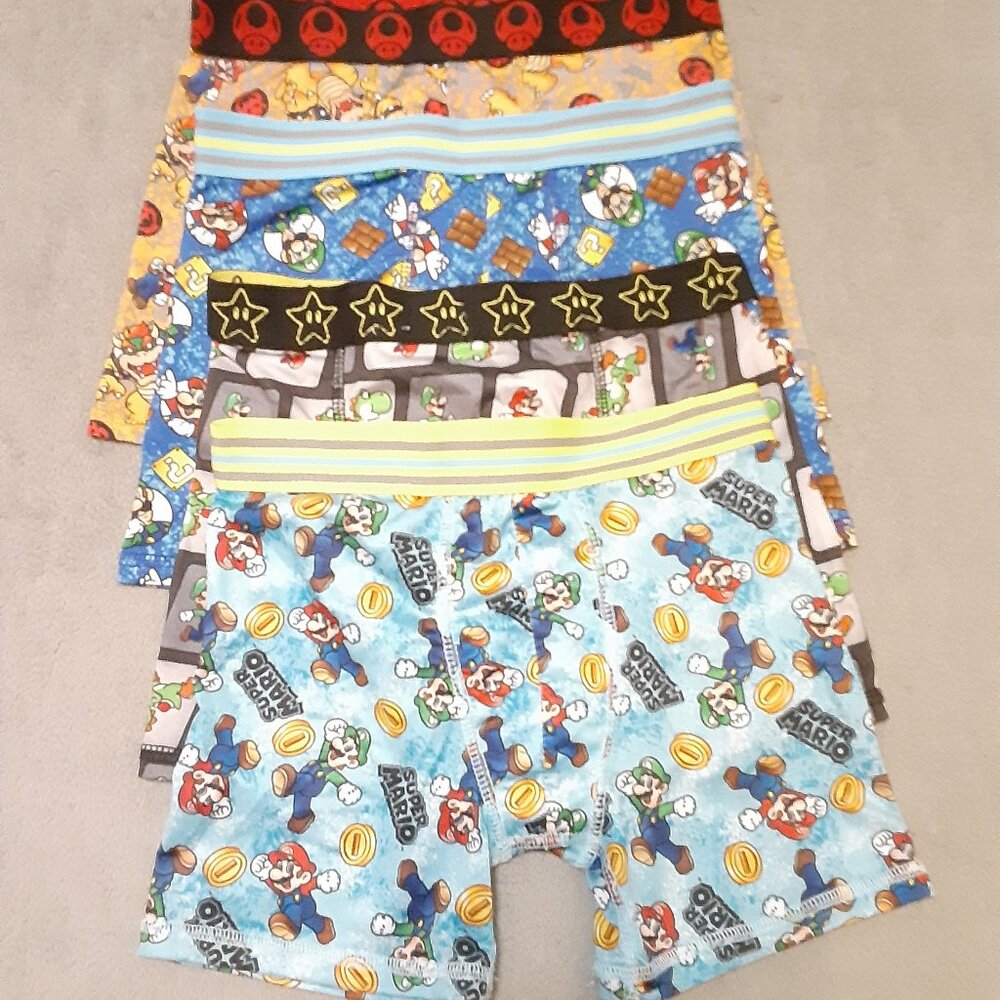 NWOT SUPER MARIO Boys Kids 4 Pair Underwear Boxer Briefs - Size 8